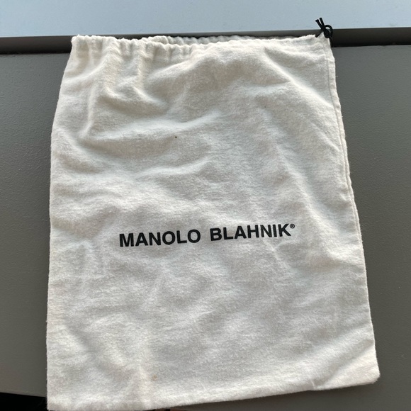 Manolo Blahnik Strappy Heeled Sandal with Scalloped Insole Detail - Picture 5 of 5